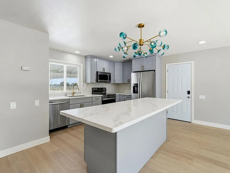 1857 Macduee Way — Photo 9