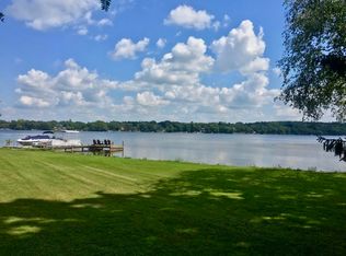 W322N7574 Reddelien Rd, Hartland, WI 53029