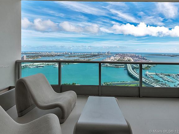 5th image of 900 Biscayne Blvd APT 4905