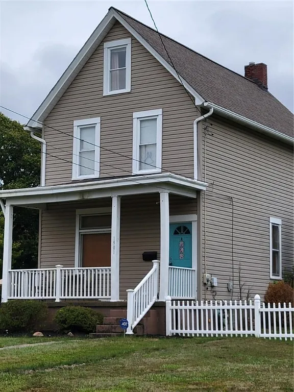 1901 Kansas Ave photo 1