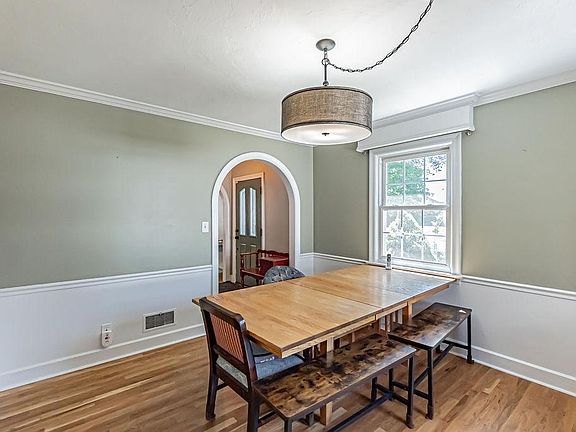 4th image of 415 11th St