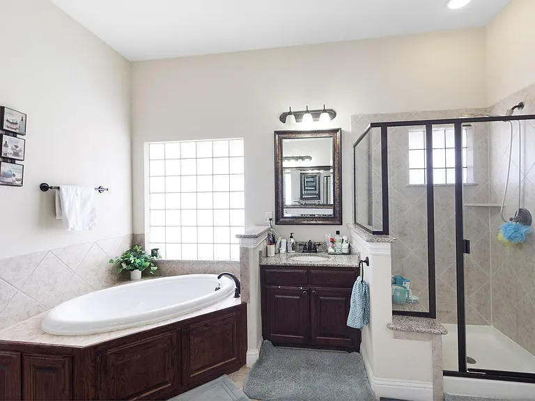 2573 Hannah Cir — Photo 10
