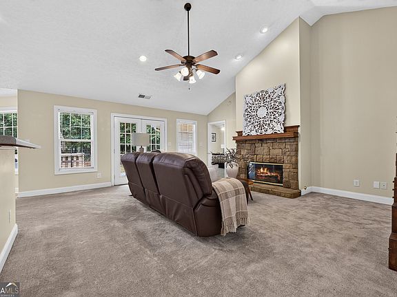 2nd image of 120 Buttrill Rd