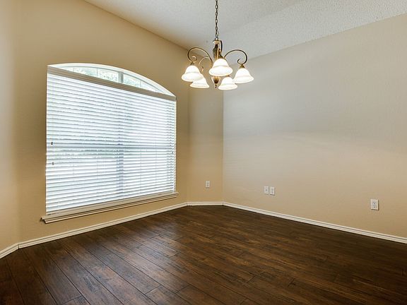 4th image of 1289 Marchant Pl