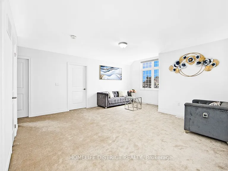 74 Summer Breeze Dr — Photo 18