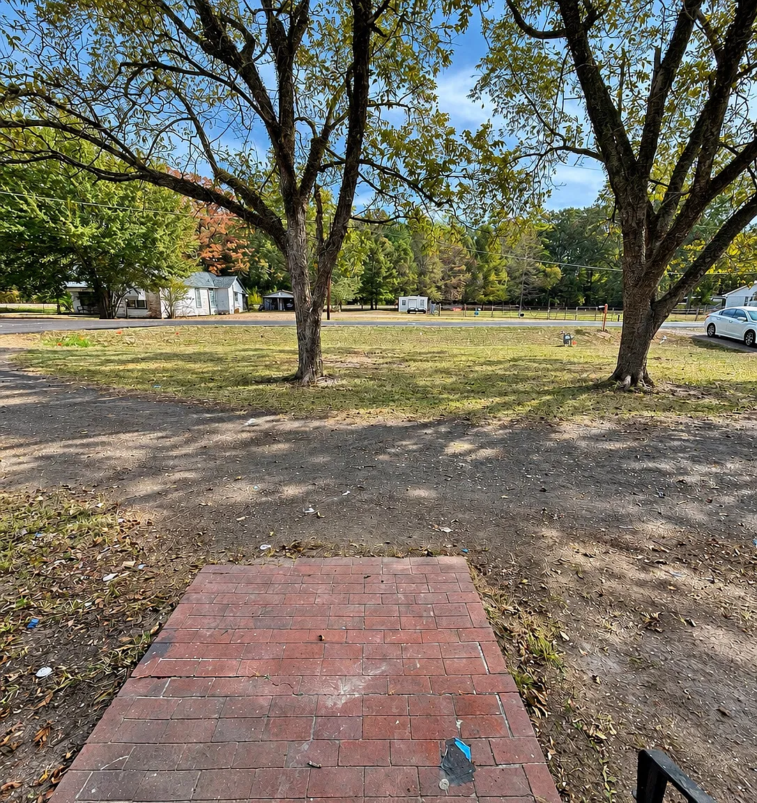 3 bed, 1200 sqft, $1,625 — Photo 3