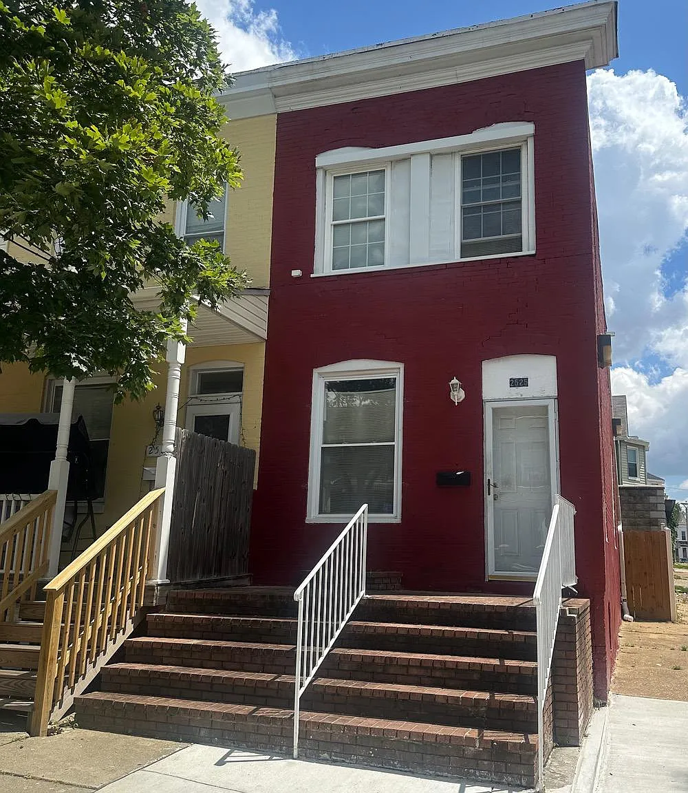 1 bed, 1.0 bath, 1190 sqft, $1,200 — Photo 1