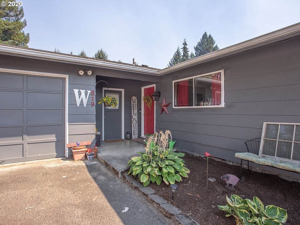 1st image of 819 Aspen Ave