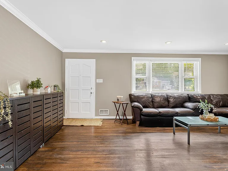 7708 Viceroy St — Photo 11