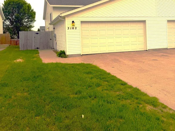 3102 Dakota Park Cir S, Fargo, ND 58104