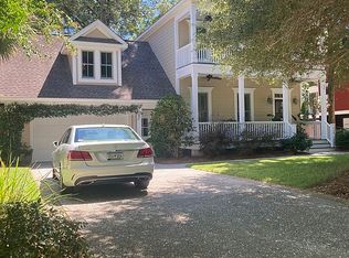 229 4th Ave, Mount Pleasant, SC 29464