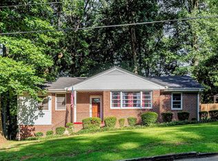 6 Nottingham Rd, Greenville, SC 29607