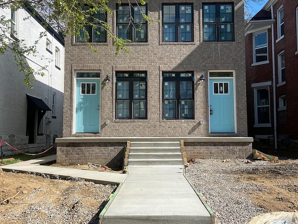 1st image of 331 E Saint Catherine St Unit 200
