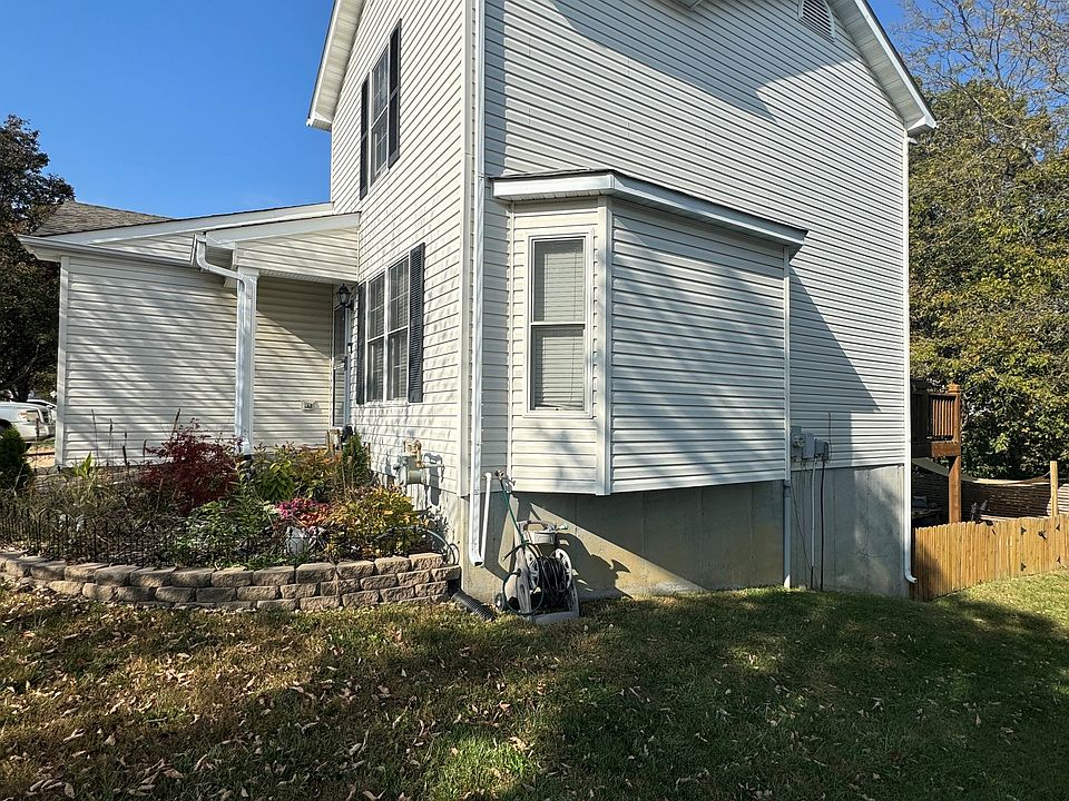2nd image of 511 Donna Marie Dr