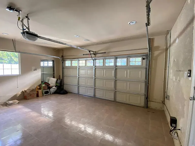 16636 Calneva Dr — Photo 37