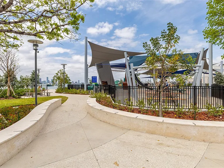 1800 Sunset Harbour Dr #1102/4 — Photo 56