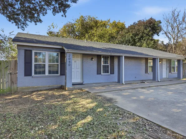 2040 Oakwood Ct, Arlington, TX 76012