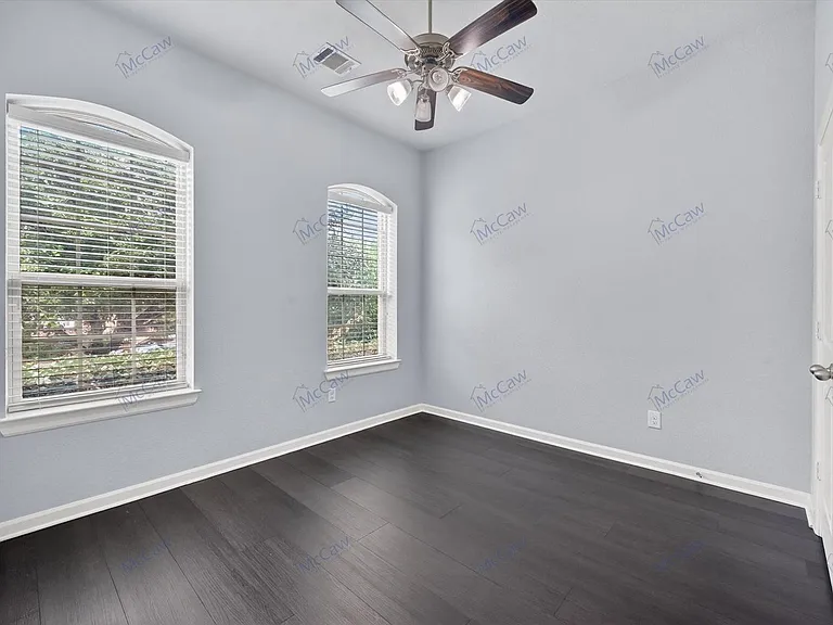 6607 Deleon St — Photo 6