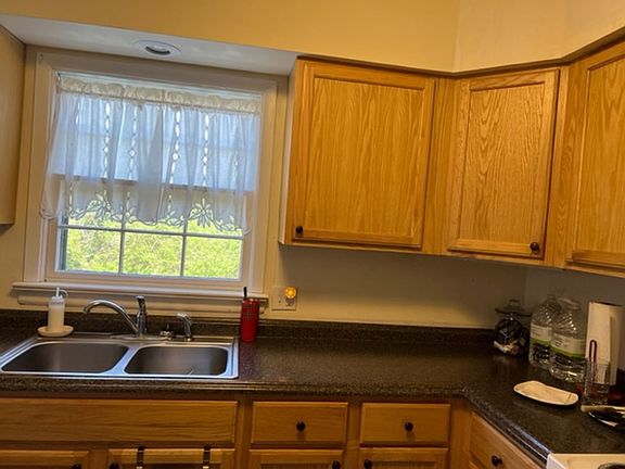 4th image of 203 Myers St #A