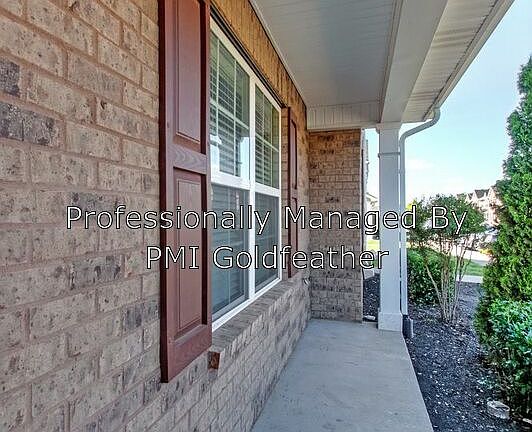 3rd image of 2106 Debonair Ln