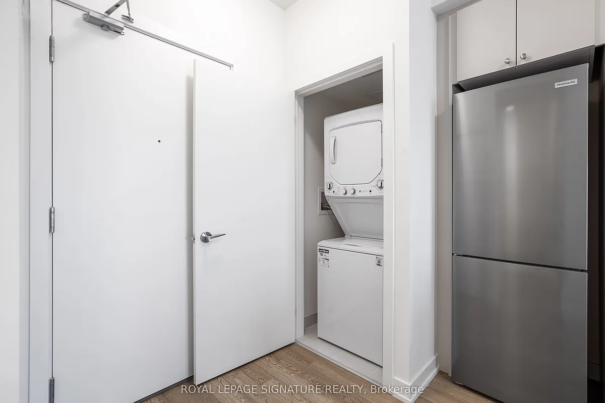 Building Photo - 51 Clarington Blvd #908
