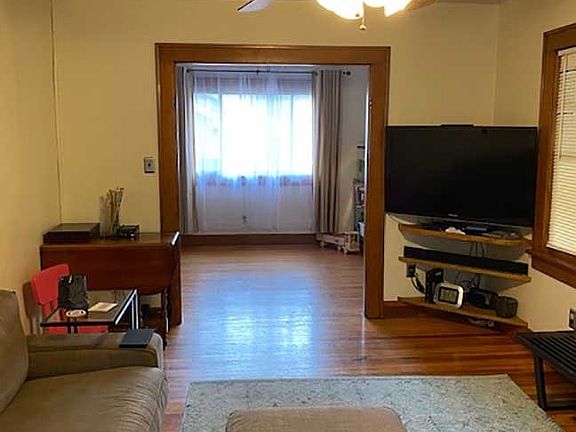 5th image of 1604 S Meeker Ave