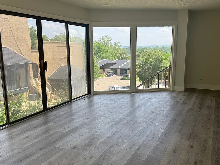 10 Rivercrest Dr #8A — Photo 10