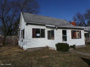 1124 S Jackson Ave, Joplin, MO 64801