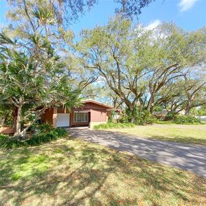 651 NE 160th Ter, Miami, FL, 33162
