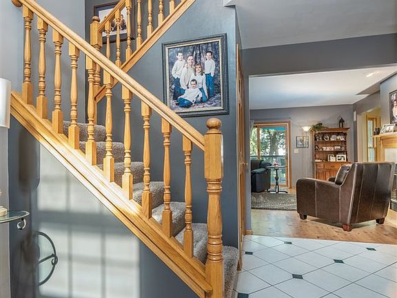 4th image of 205 Halford Pl