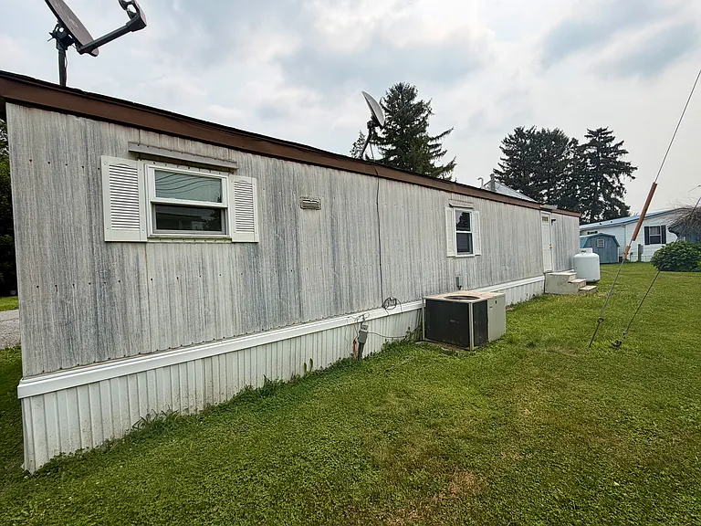 112 Sheeler Ln — Photo 3