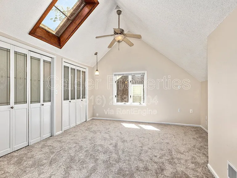 1031 Merrifield St SE — Photo 19