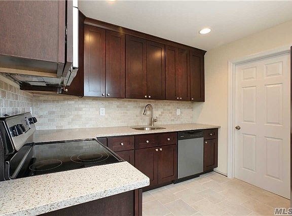 5th image of 13 Bluejay Ln