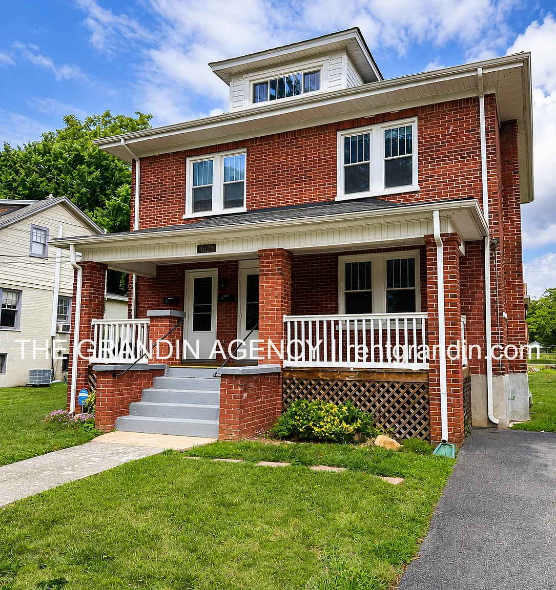 2818 Burton Avenue Northwest - B_Lower — Photo 1