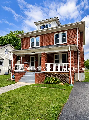 2818 Burton Ave NW Photo 1