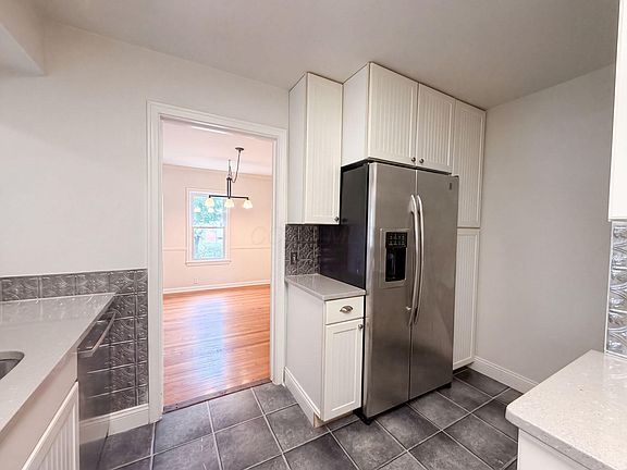 4th image of 751 Grandon Ave