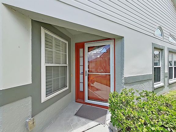 5th image of 6122 Gentle Ben Cir