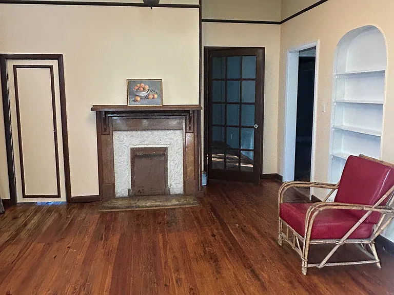 1086 W Hancock Ave — Photo 11