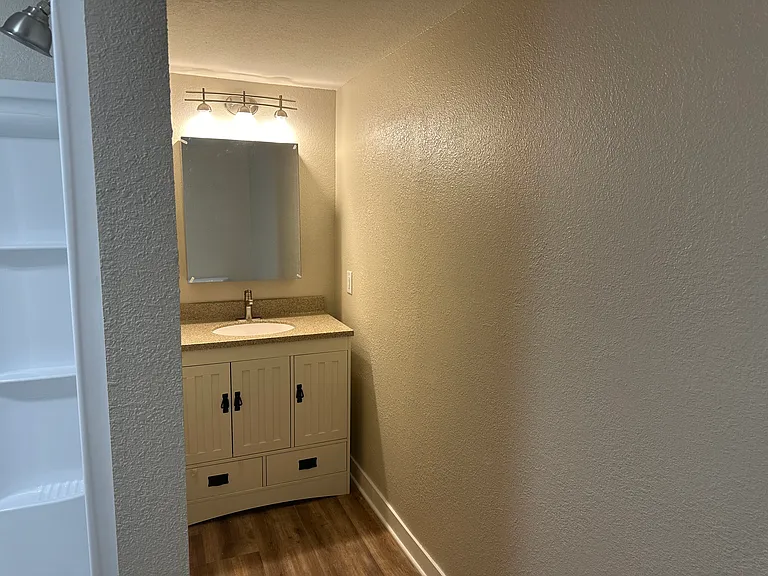 9235 Douglas Rd #2 — Photo 8
