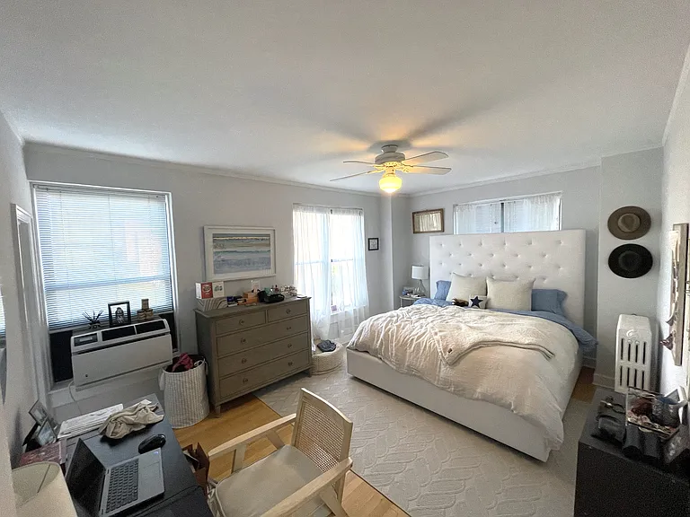 10 W Elm St — Photo 40