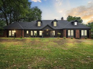 2348 S Cedarbrook Ave, Springfield, MO 65804