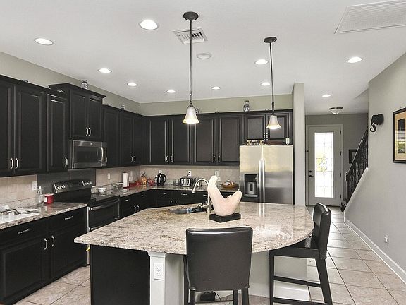 5th image of 7560 Aguila Dr