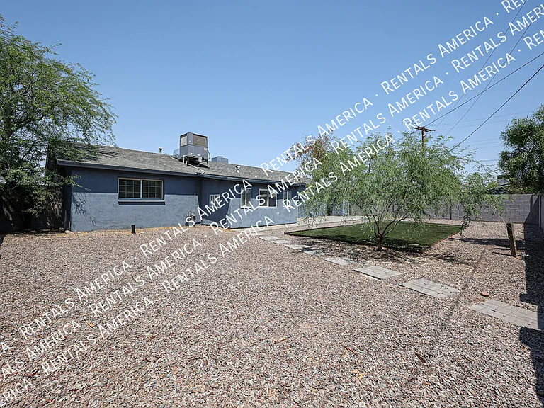 3213 S Albert Ave — Photo 39