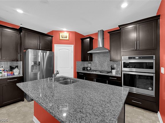 3rd image of 6333 Voss St
