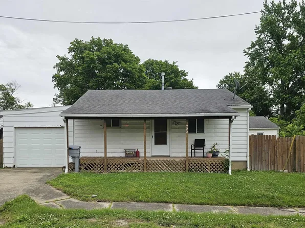 1222 Midway Ct, Marion, IL 62959