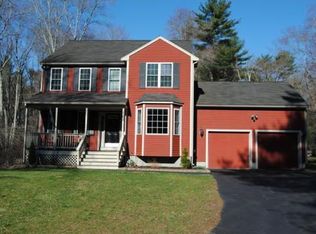 163 Rivers Edge Dr, Middleboro, MA 02346