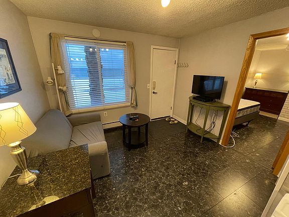 5th image of 5133 N Shore Dr #6