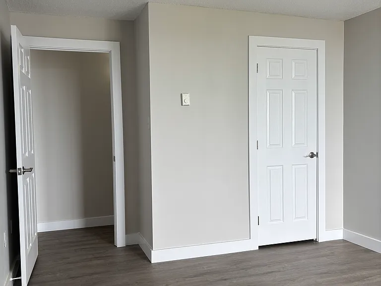 24 Dundas St #701 — Photo 9
