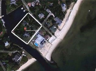 350 Macdonald Rd, Laurel, NY 11948