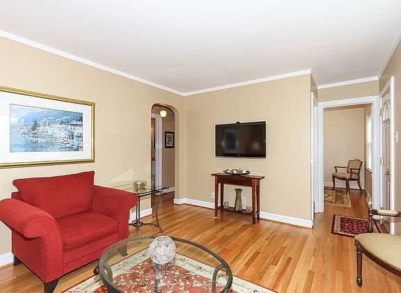 5th image of 6154 N Ozanam Ave